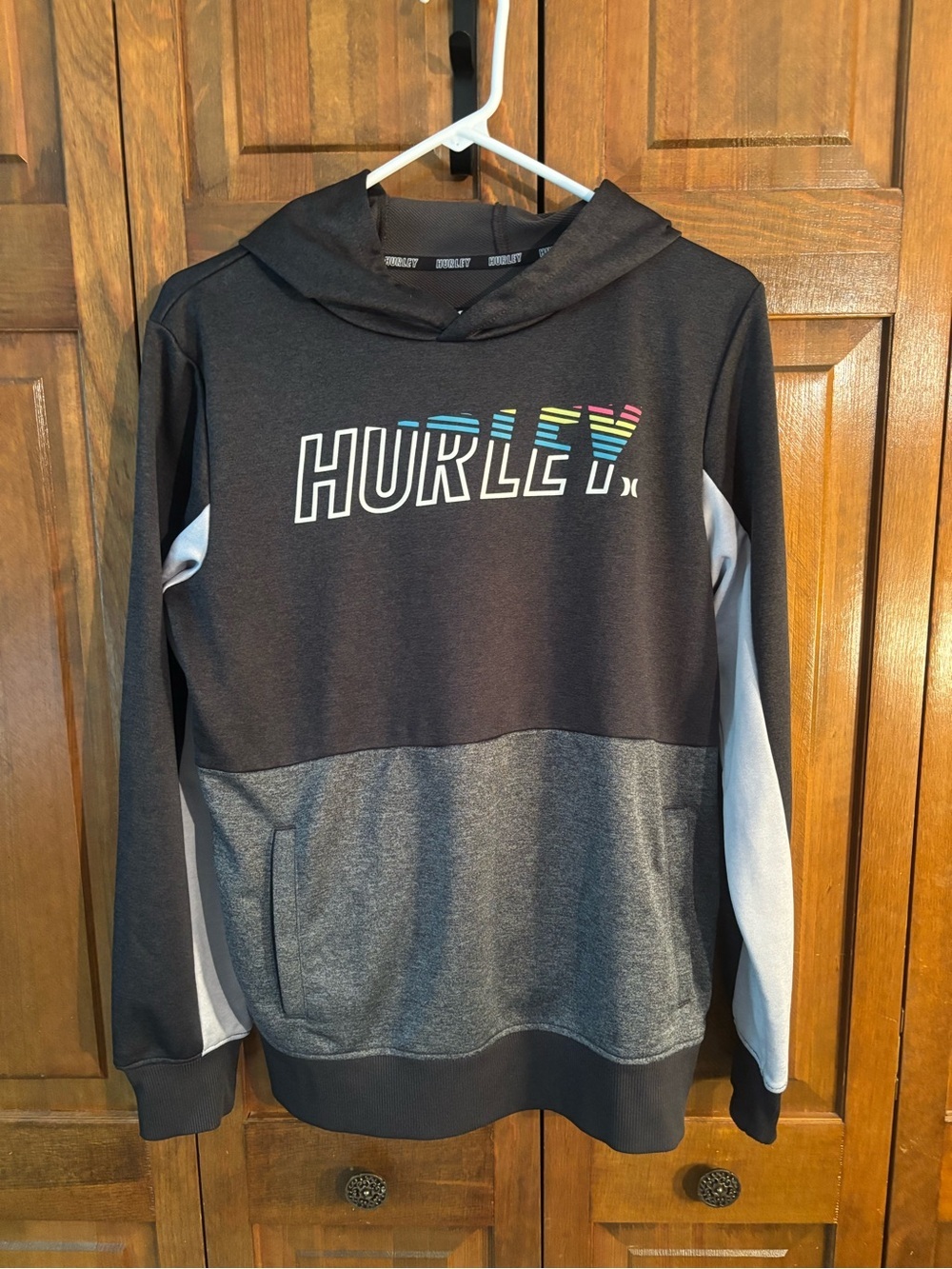 Hurley Boys Black & Gray Colorblock Pullover Hoodie with Multicolor Logo
